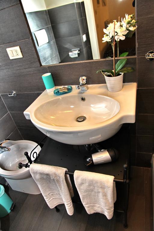 Roma Trastevere Relais Guest House Bilik gambar